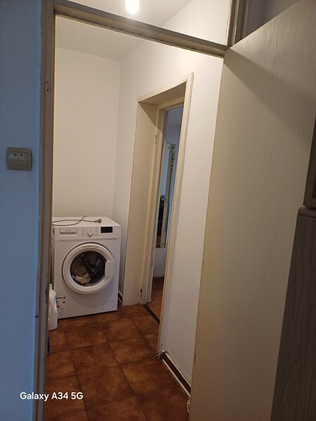 Uverturii, zona Lujerului, zona Gorjului, sector 6, Militari